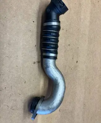 BMW 5 E60 E61 Intercooler hose/pipe 7798438 11884410