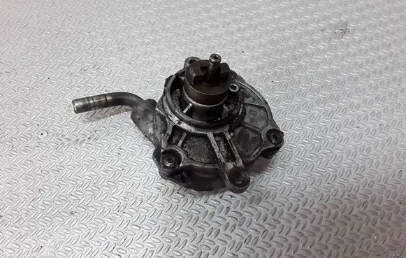 Mercedes-Benz C W203 Vacuum pump A6112300065
