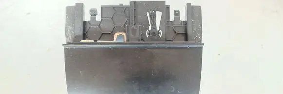 Ashtray (front)