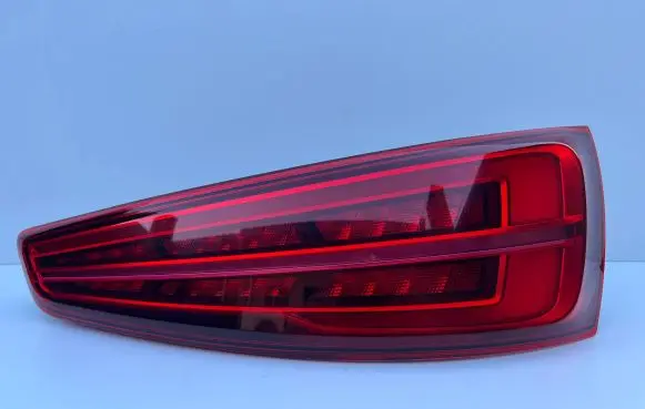 Audi Q3 8U Rear/tail lights 8U0945094M