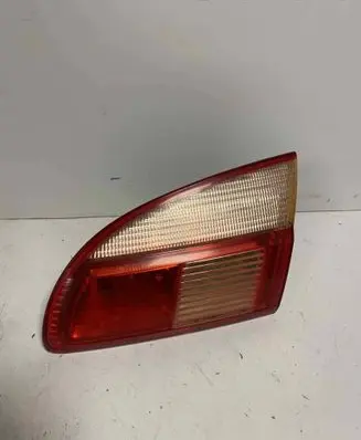Toyota Avensis T220 Tailgate rear/tail lights 89022025 E022