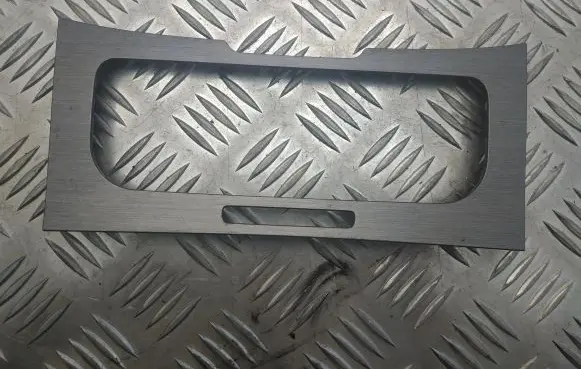 Radio/GPS head unit trim