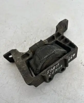 Ford Focus C-MAX Engine mount bracket