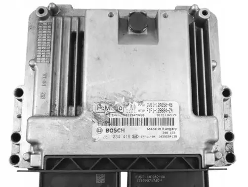 Ford Kuga II Engine control unit/module F1F112B684ZA