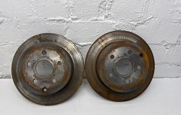Toyota Corolla Verso AR10 Rear brake disc 