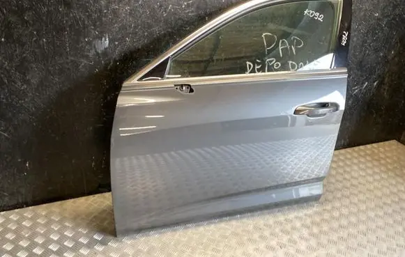 Audi A6 S6 C8 4K Front door