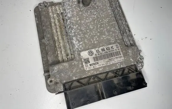 Volkswagen Golf VI Engine control unit/module 03L906022MC