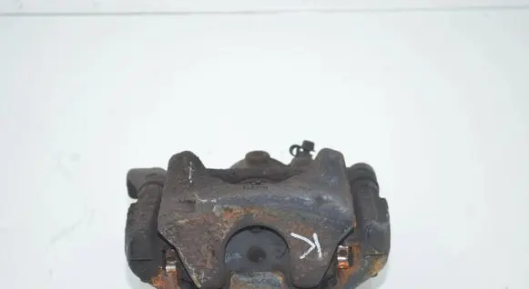 BMW 2 F46 Front brake caliper 6860263 34116860263