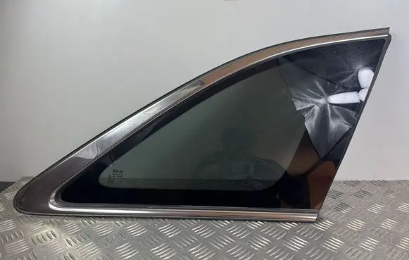 KIA Sorento Rear side window