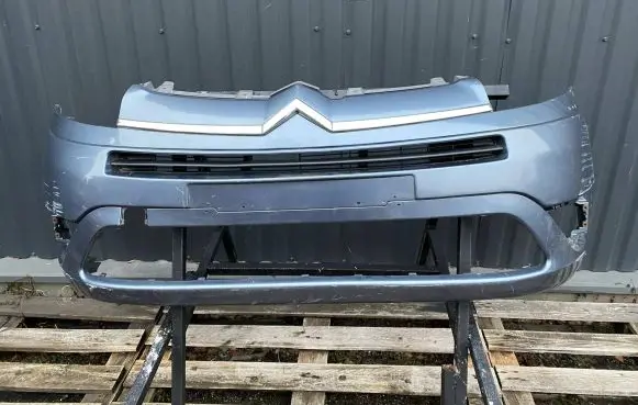Citroen C4 Grand Picasso Front bumper 9654196177