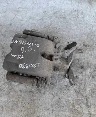 Opel Insignia A Rear brake caliper
