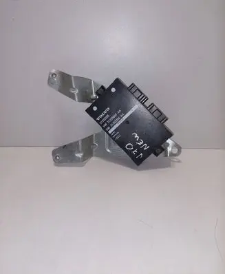 Volvo V70 Tailgate/trunk control unit/module 31335869 31352205 31352204