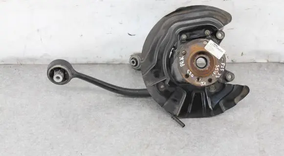 BMW X3 F25 Front wheel hub 6855953 6787673 6787669