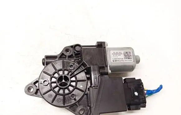 KIA Optima Front door window regulator motor 82450d4000