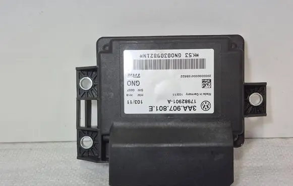 Volkswagen PASSAT B7 Hand brake control module 3AA907801E 17982901A 200000004159522