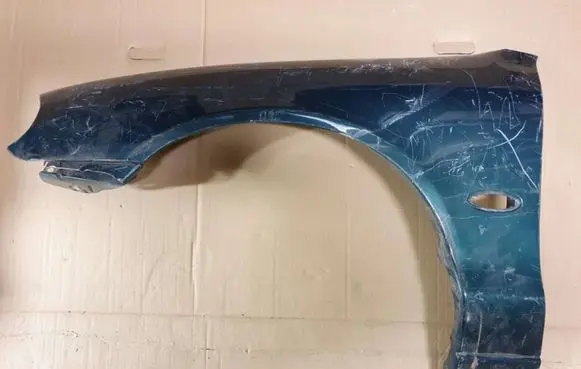 Ford Mondeo MK II Fender