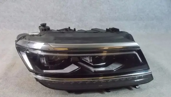 Volkswagen Tiguan Allspace Headlight/headlamp 5NN941082C