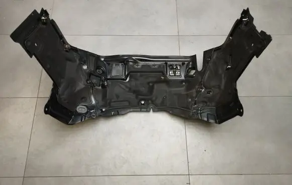 Other engine bay part