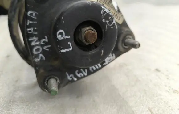 Hyundai Sonata DN8 Front wheel hub spindle knuckle