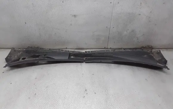 KIA Sorento Wiper trim