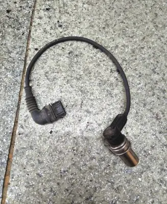 BMW 3 E46 Camshaft position sensor 1732635