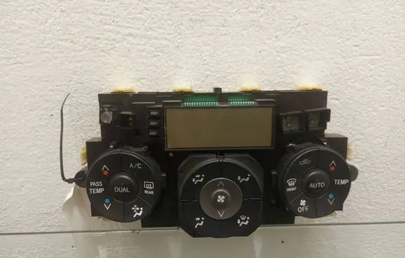 Toyota RAV 4 (XA30) Climate control unit 5590042381 4559442080