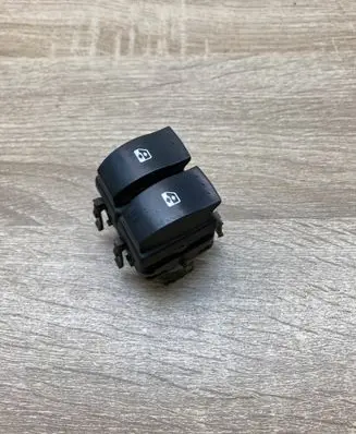 Renault Megane I Electric window control switch 