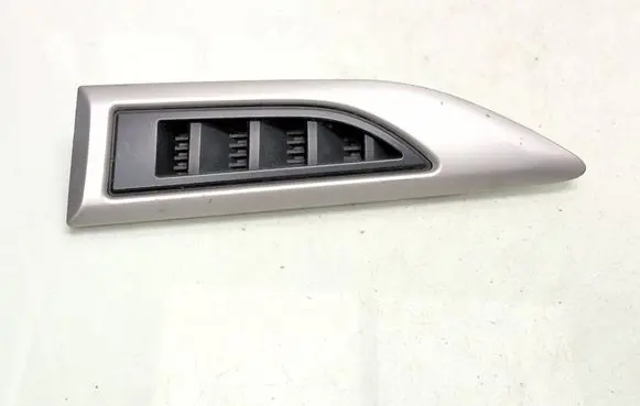 Chevrolet Captiva Fender grill 95027406