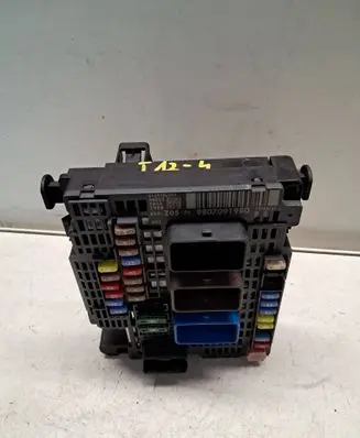 Citroen C4 Grand Picasso Fuse module 9807091980 BSMZ0501