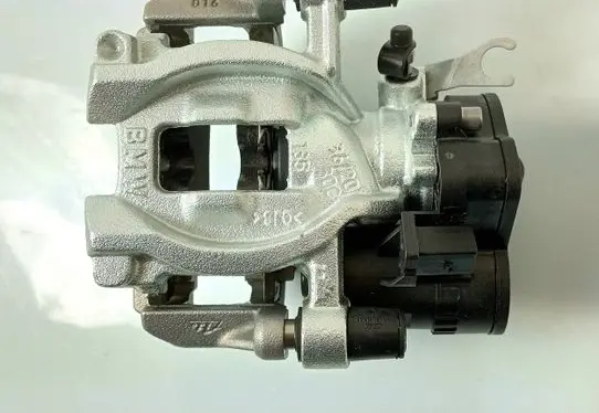 BMW X1 F48 F49 Rear brake caliper 6883027