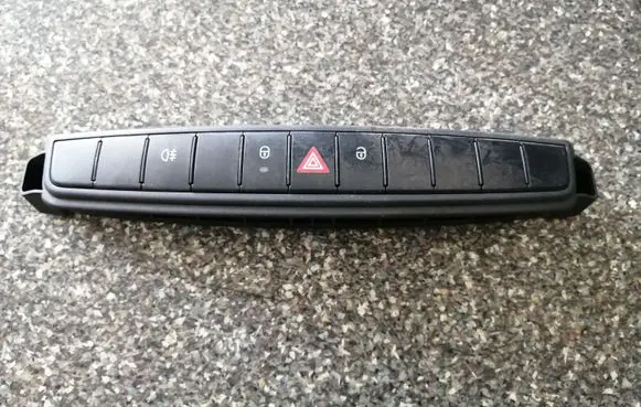 Smart ForFour I Hazard light switch A4548202310