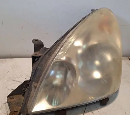 Toyota Corolla Verso AR10 Headlight/headlamp 3124L HB412V51W