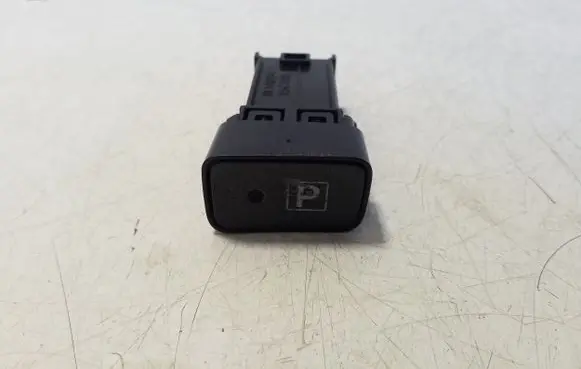 Toyota Prius (XW30) Other switches/knobs/shifts 4113E17A 15C315