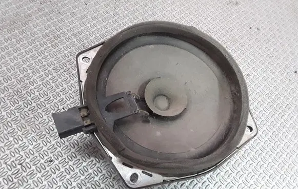 Mitsubishi Pajero Rear door speaker MR301667