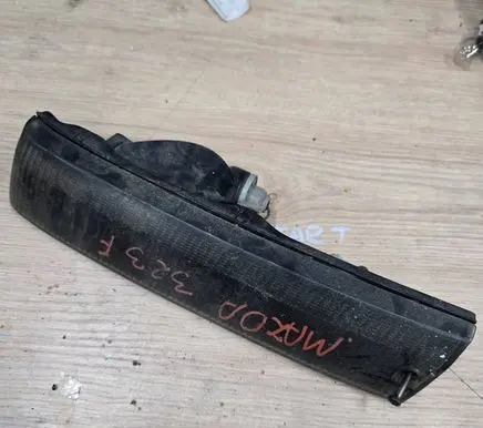 Mazda 323 F Front indicator light 21061311