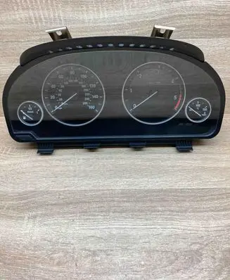 BMW 5 F10 F11 Speedometer (instrument cluster) 9265181 25811511