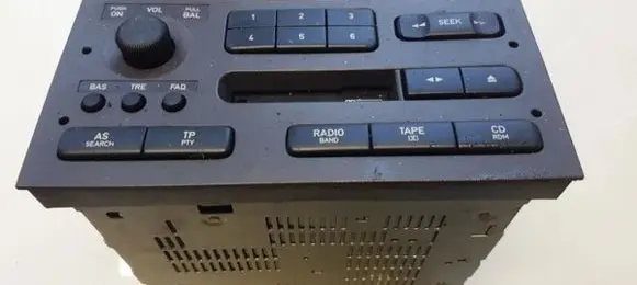 Saab 9-5 Radio/CD/DVD/GPS head unit 4616868 YS6868