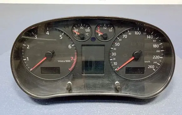 Speedometer (instrument cluster)