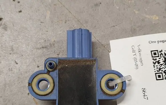 Volkswagen Golf V Airbag deployment crash/impact sensor 1K0955557A