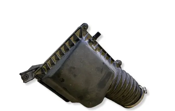 Chrysler Pacifica Air filter box 68188641AA 29690243