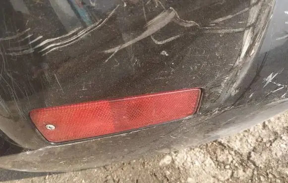 Chevrolet HHR Rear tail light reflector 