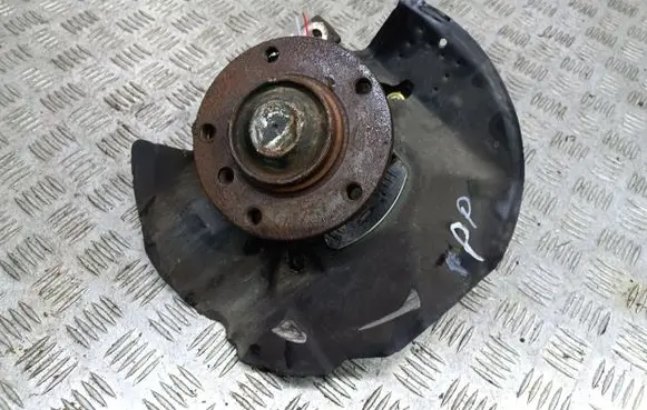 BMW X3 E83 Front wheel hub spindle knuckle