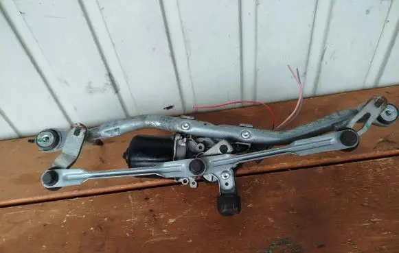 Citroen C3 Front wiper linkage and motor 9259072