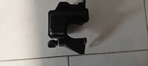 Peugeot RCZ Vacuum air tank 7560916
