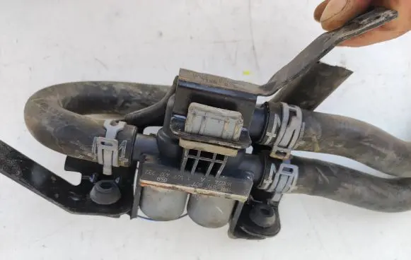Porsche Cayenne (92A) Other engine bay part 7PP819809 1147412232 161024