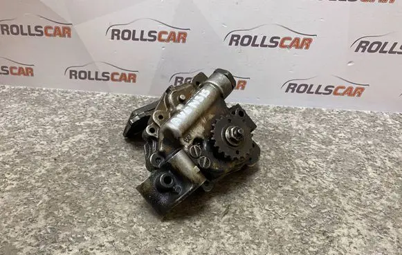 Toyota Avensis T220 Oil pump 