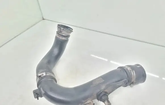 Toyota Avensis T250 Intercooler hose/pipe 173620R010
