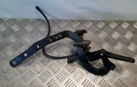 Volvo V70 Tailgate/trunk/boot hinge 8643158