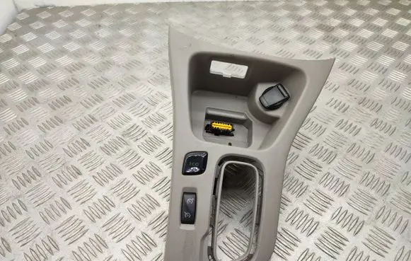 Renault Zoe Gear shifter surround trim plastic 969126994R