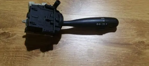 Toyota RAV 4 (XA20) Indicator stalk 173648